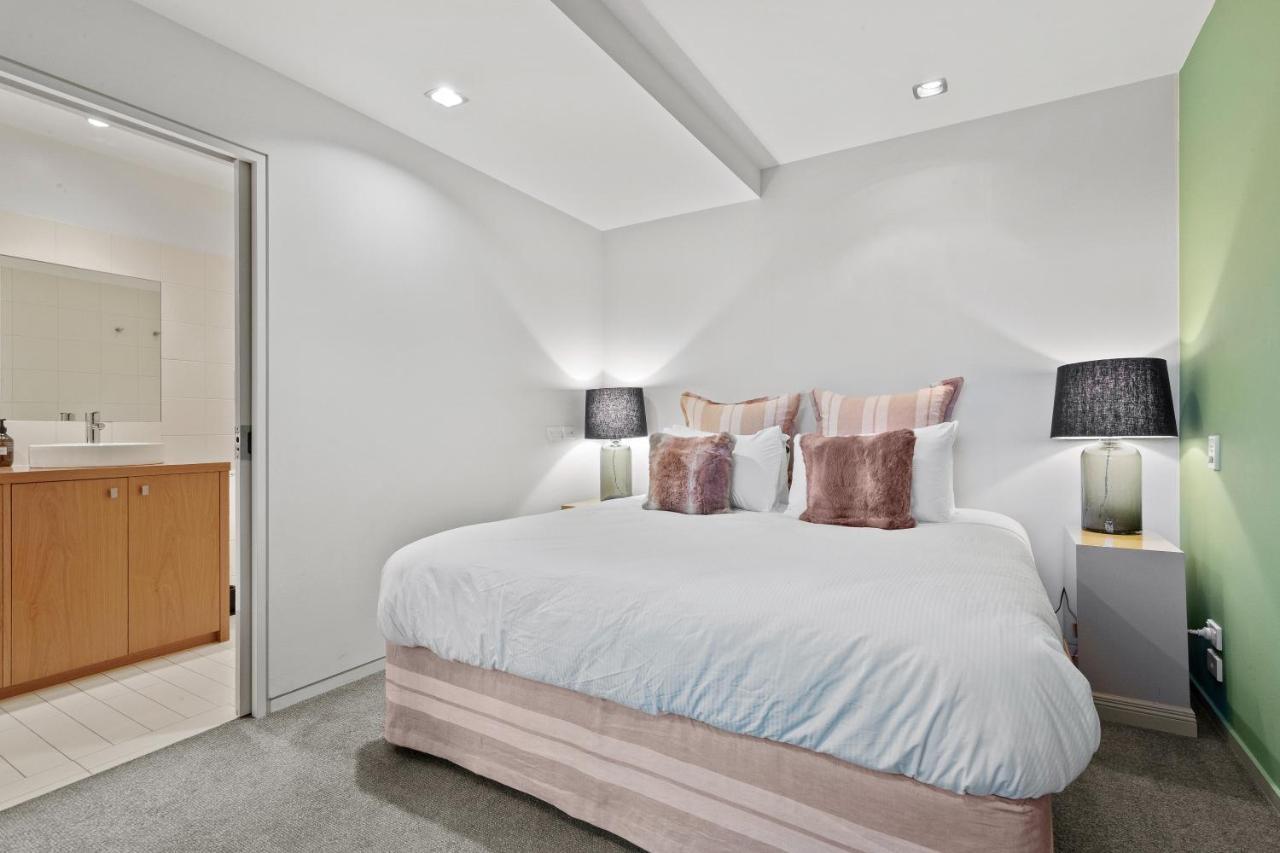 The Shotover Central Queenstown Luxury Bagian luar foto